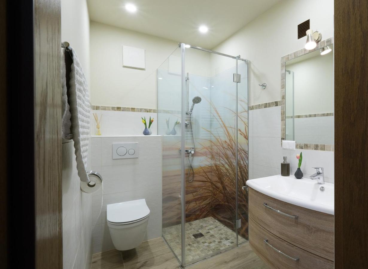 Winzerhof Lentsch Apartment Jois Luaran gambar