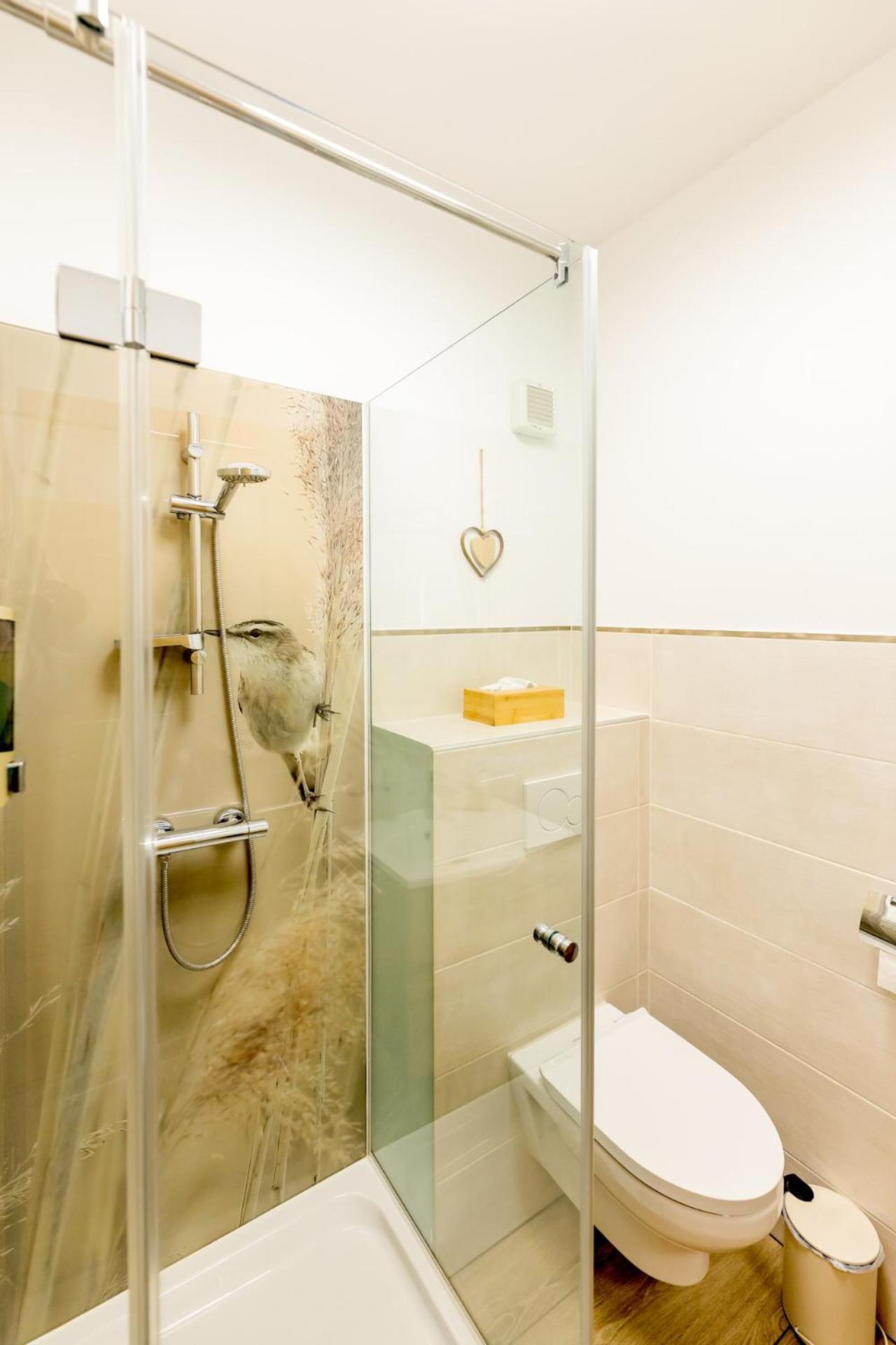 Winzerhof Lentsch Apartment Jois Luaran gambar